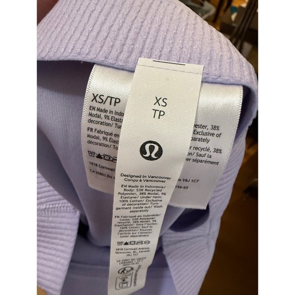 Lululemon Softstreme High Rise Mini Skirt Lavender Frost Size XS NWT - Picture 3 of 3